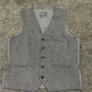 EUC Aéropostale Men’s size large grey vest